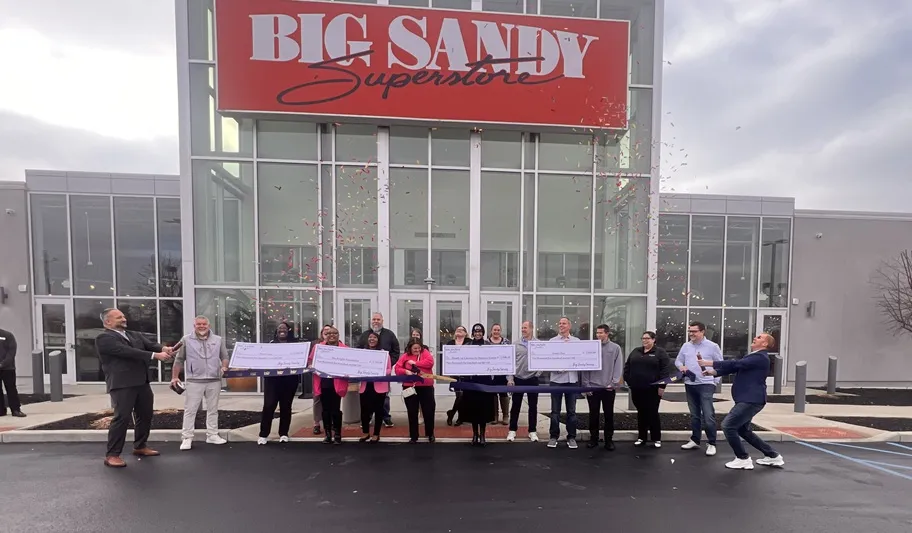 Big Sandy takes big step in Indianapolis The Top 100 retailer's newest facility features a new 70,000-square-foot showroom and 100,000-square-foot distribution center. [...] Keep reading ›